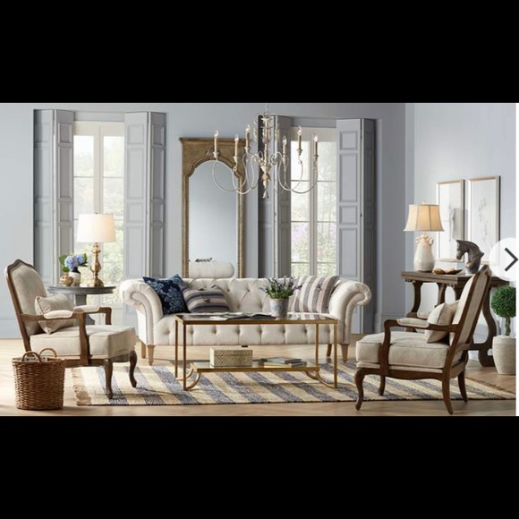 Quorum International Salento 32” 6 Light Chandelier - Picture 2 of 4